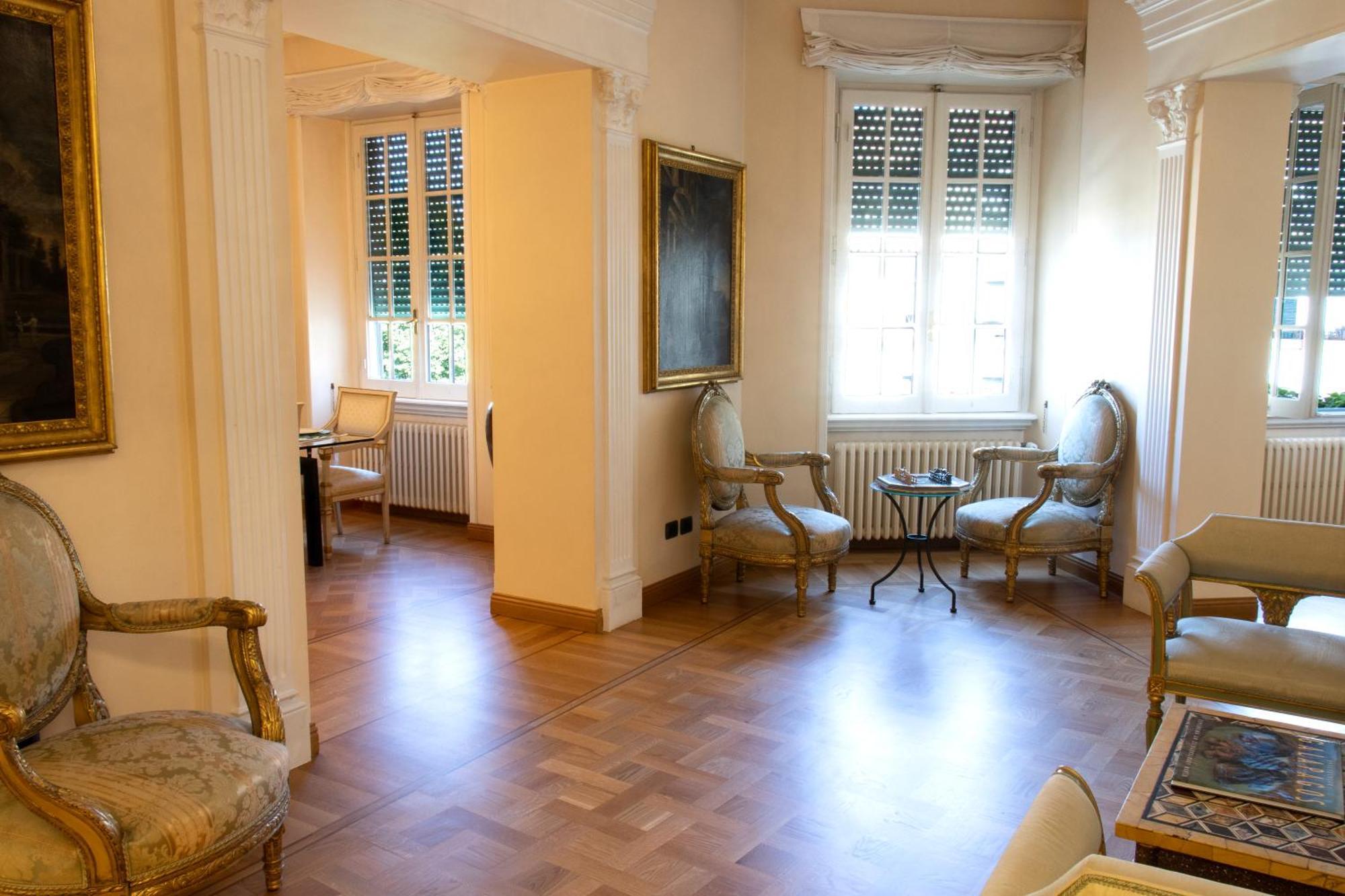 Moon Cove, Borghese Prestige Hideaway * Roma